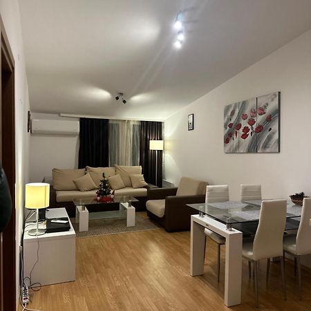 Aspen Luxury Apartamnet Razlog Exterior foto